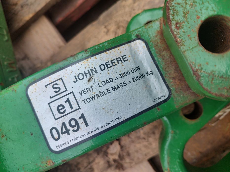 Zaczep polowy dolny belka john deere 7290R seria 7 konsola hitch