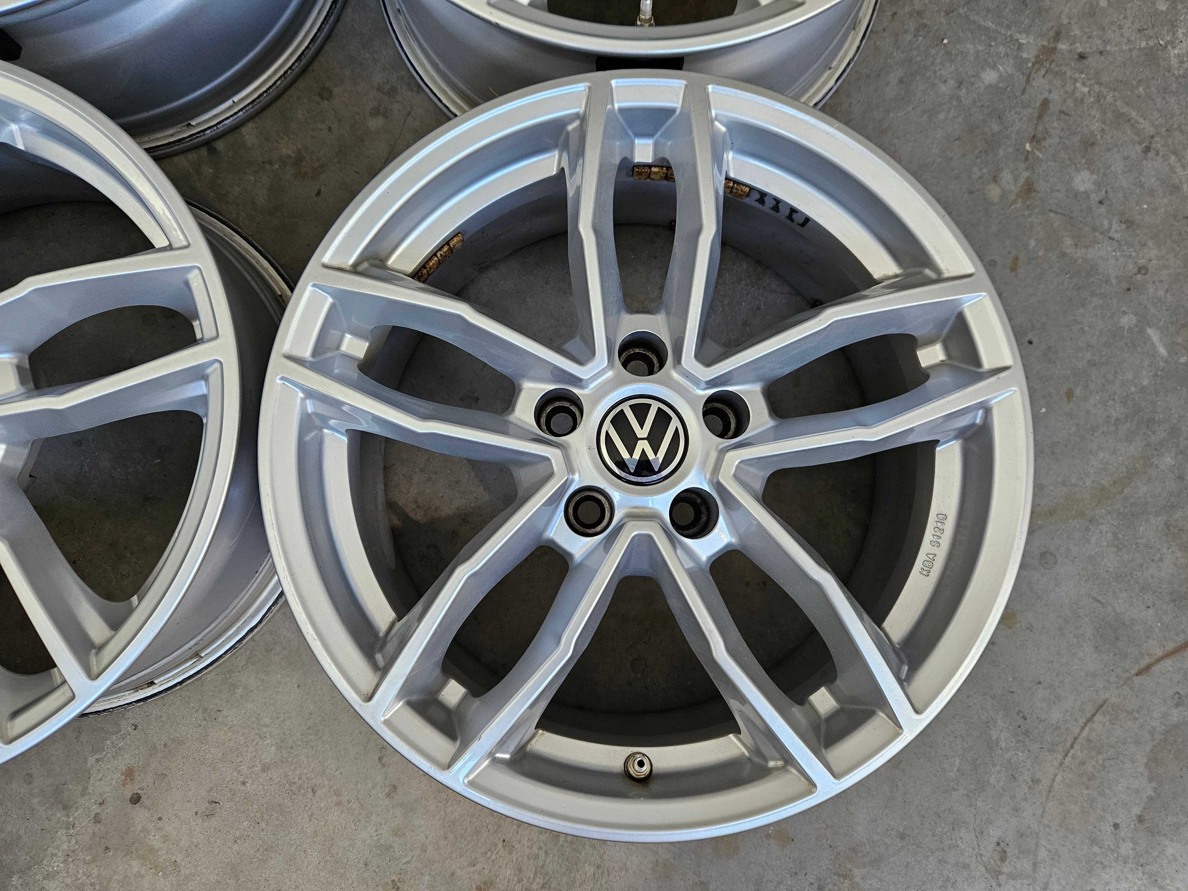 Alufelgi 17 VW Golf VII Plus Caddy Touran Passat b6 b7 b8 Tiguan 5x112