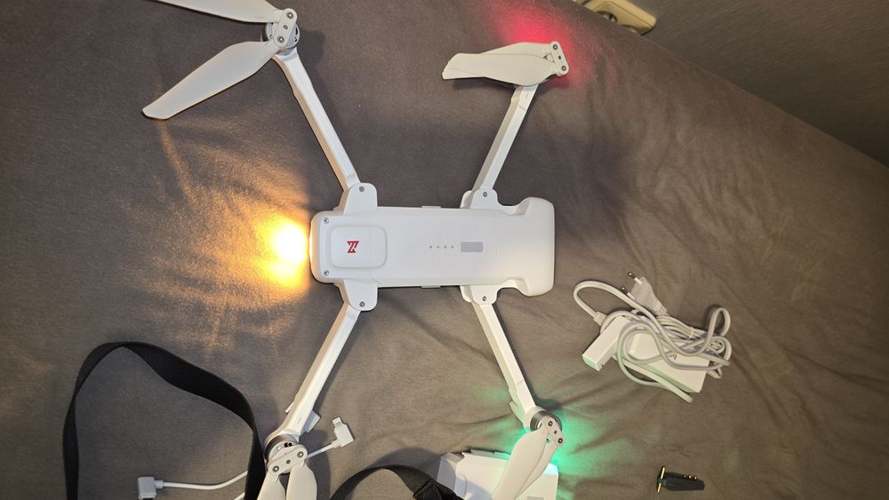 Sprzedam drona Fimi X8 2020, 2 baterie, 4K, torba, mało używany