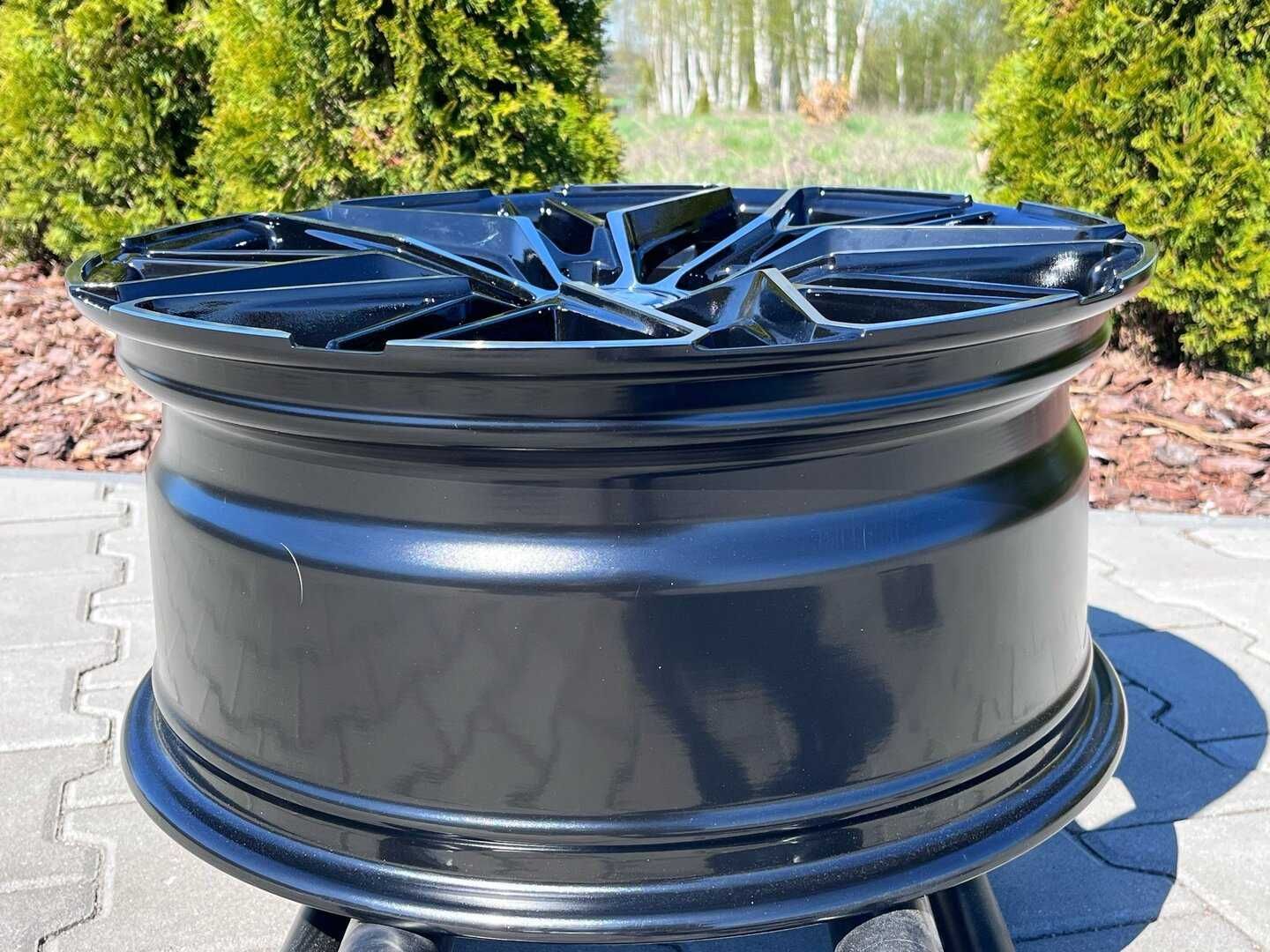 Felgi Seventy9 SCF-J 18" 8J ET45 5x112 Black Front Polished