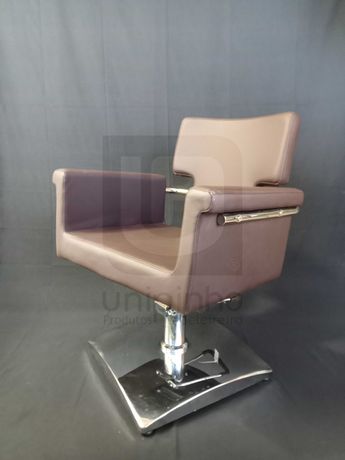 Cadeira Cabeleireiro Fénix Wengue c/ bomba hidráulica