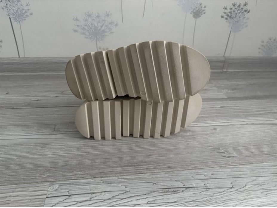 Ботинки Catwalk 37 розмір