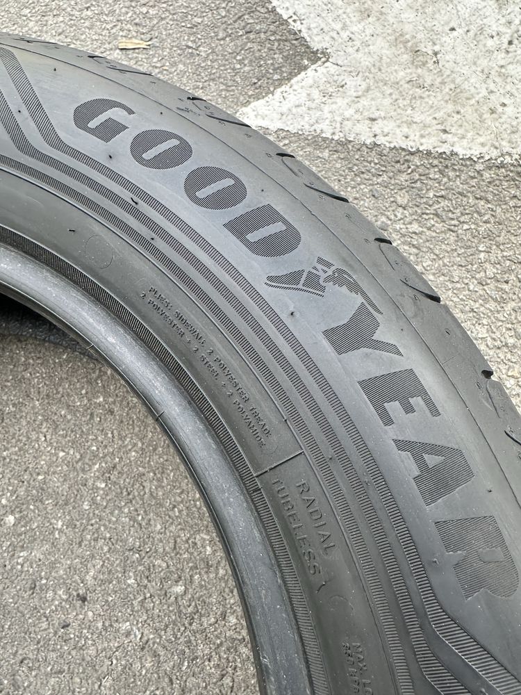 Шини 225 65 17 102H Goodyear Efficient Grip 2 SUV пара