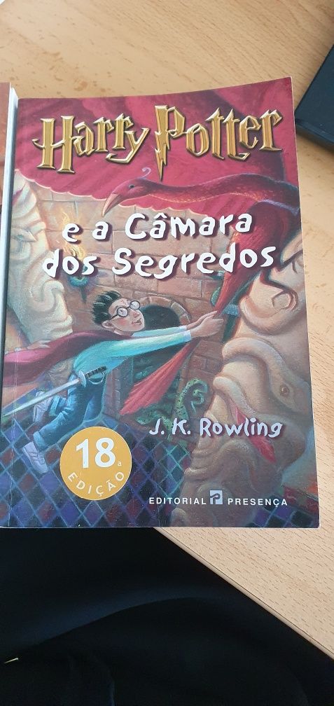 3 livros Harry Potter