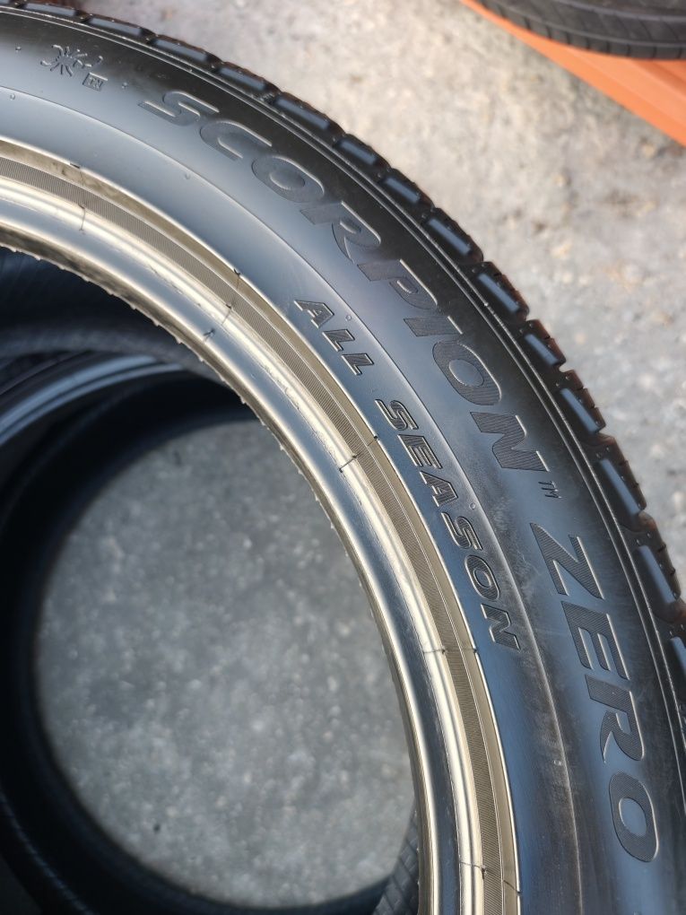 Pneus 285/45r22 Pirelli Scorpion Zero com 75% piso