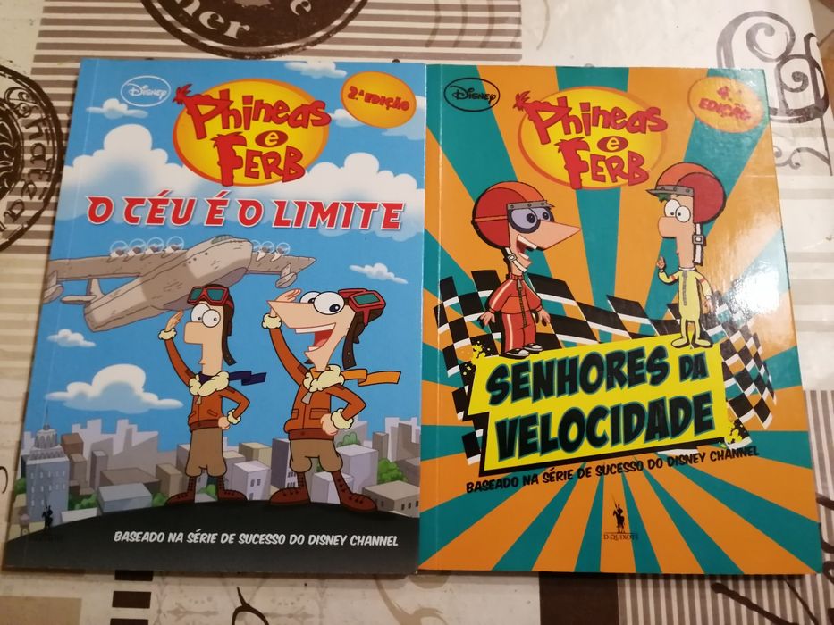 Vendo livros Juvenis novos