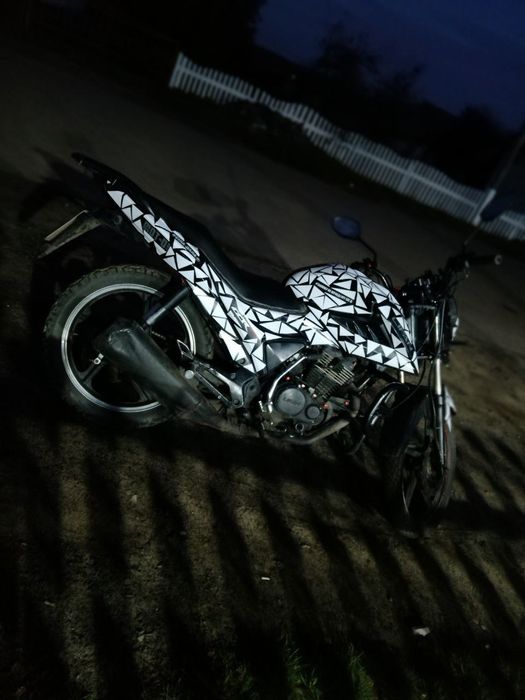 Продам ліфан 150