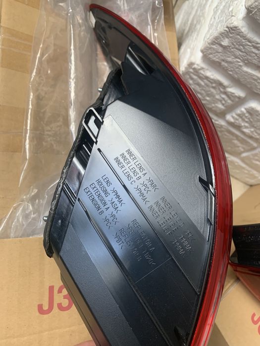 Фонарь mazda 3BM седан.