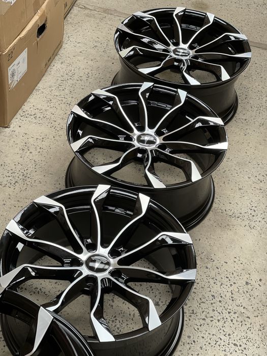 Диски Нові TESLA Model S R19/5/120 в Наявності .