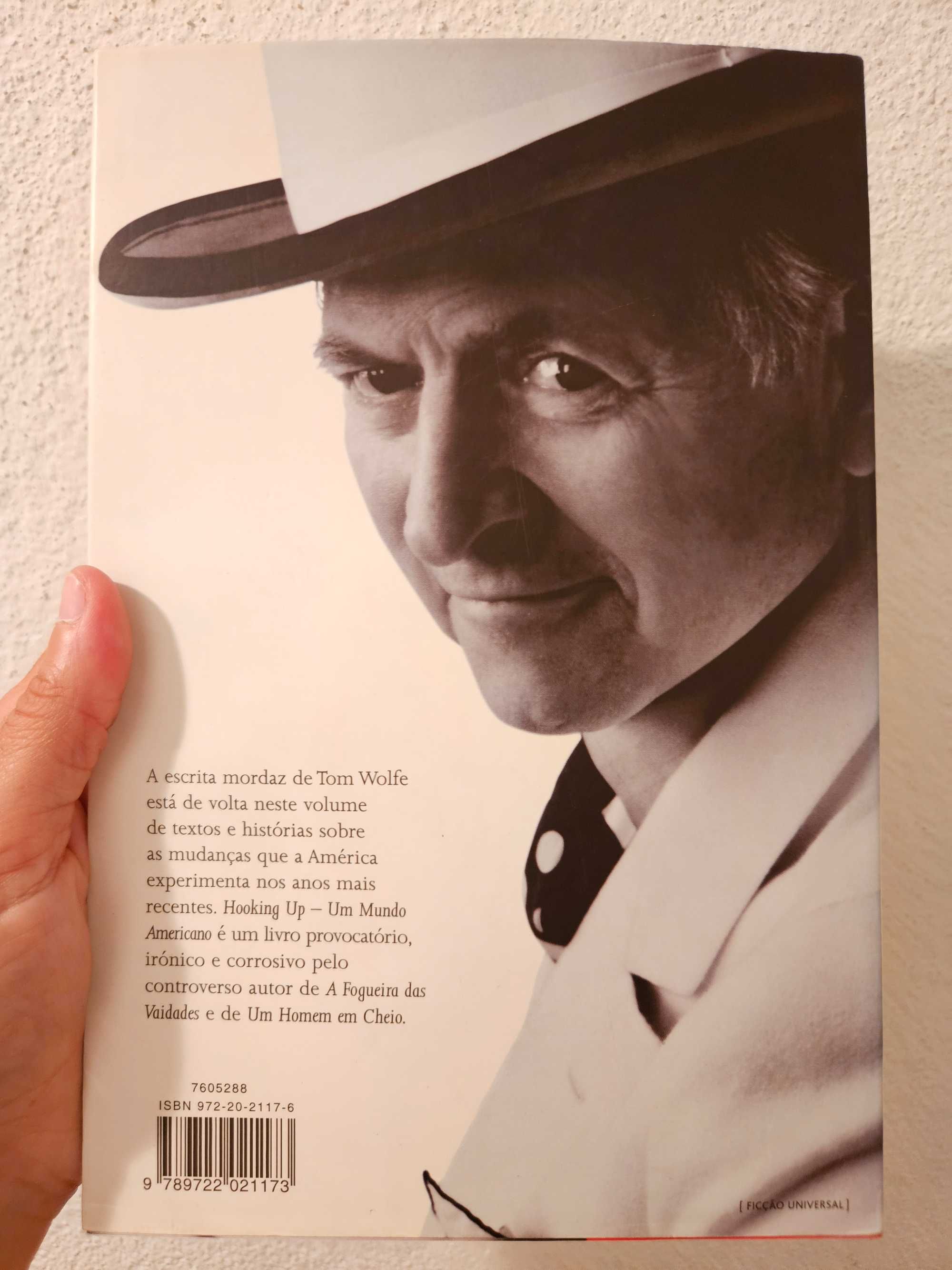 Livro Hooking Up um mundo americano de Tom Wolfe