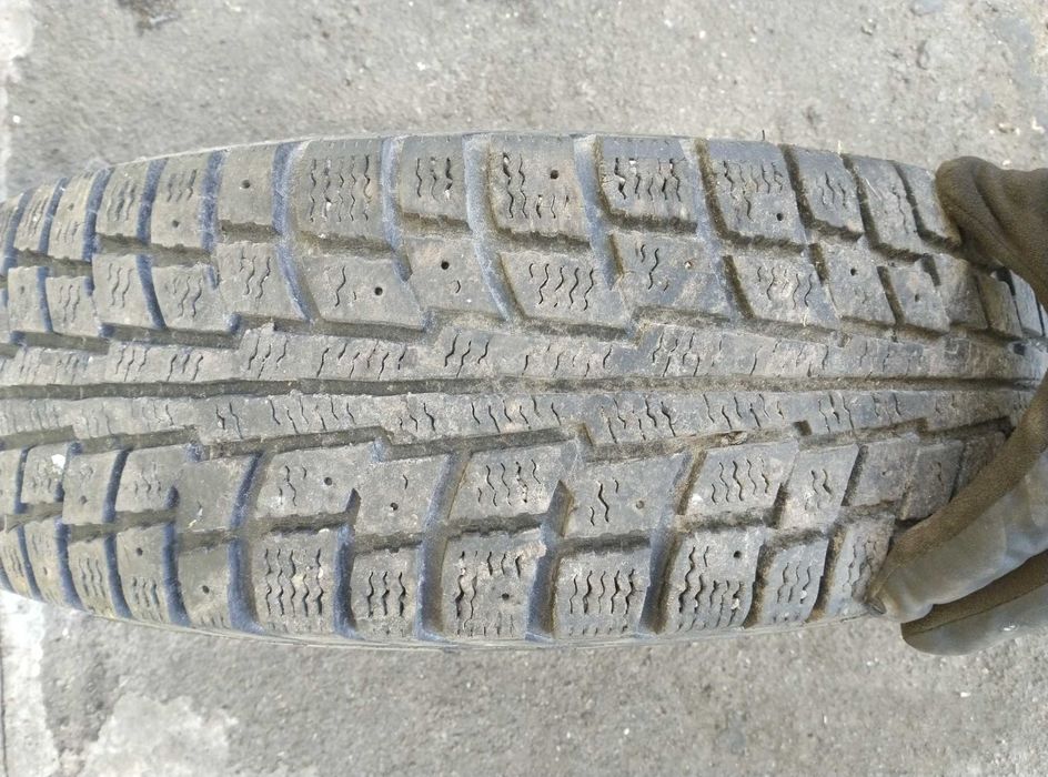 Продам резину з дисками R14