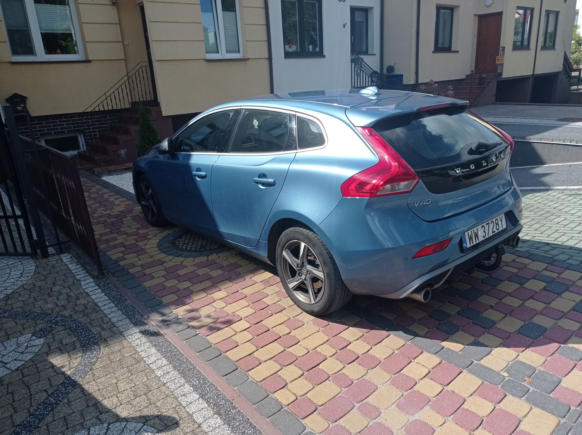 Volvo V40 r design 2015 rok ful opcja