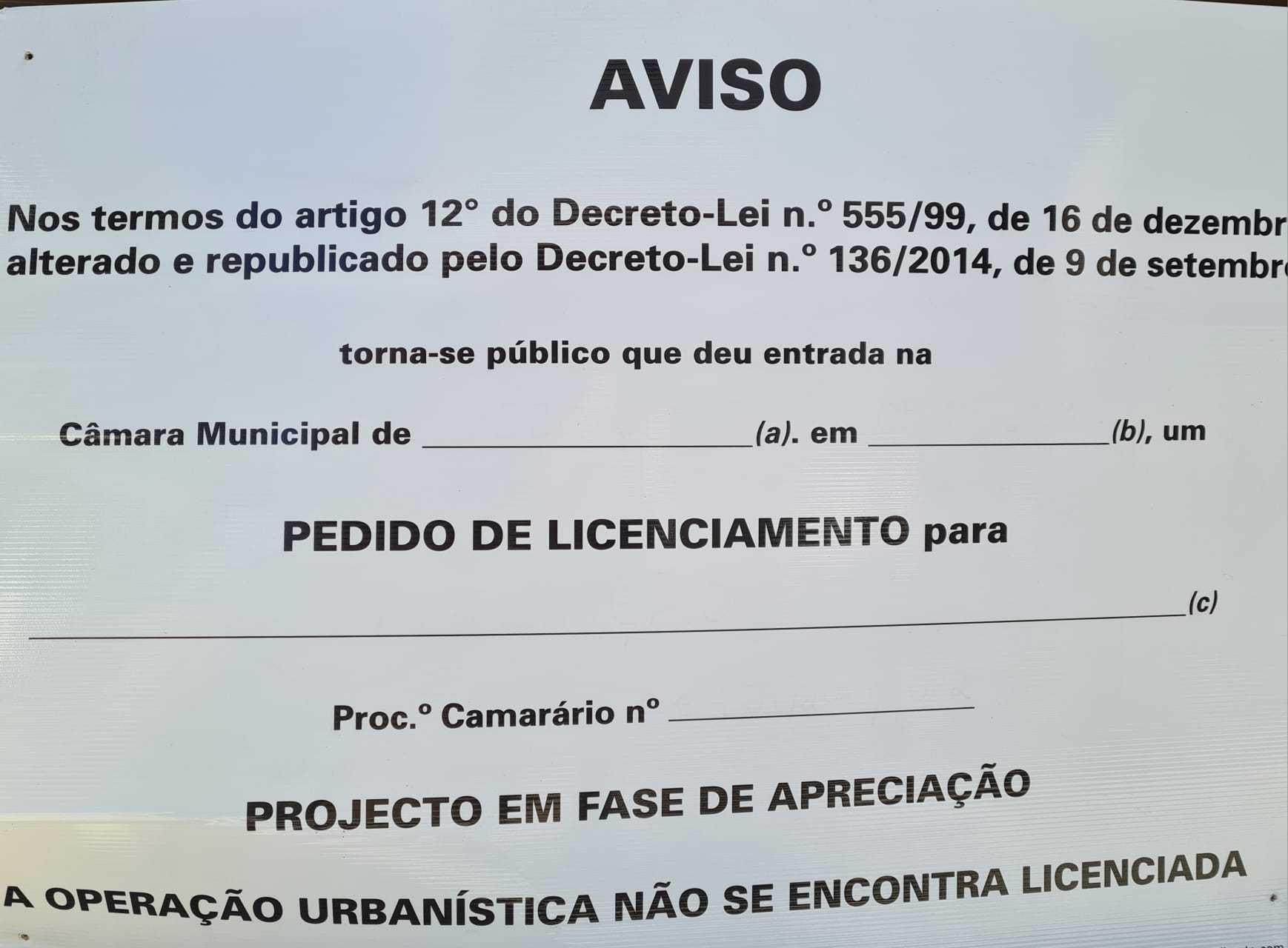 Placa obras pedido de licenciamento