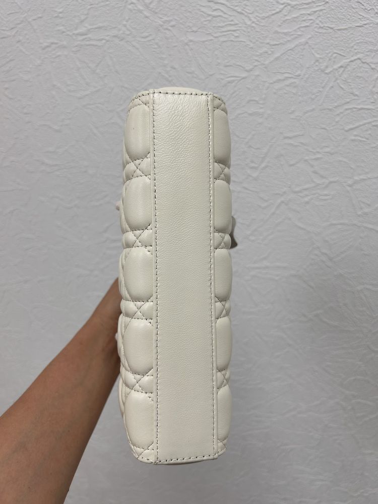 Сумочка в стилі Dior