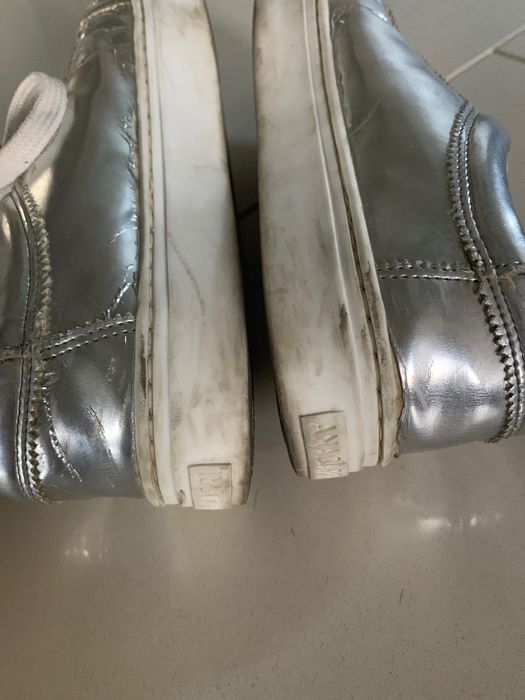 Lustrzane srebrne sneakersy r 36