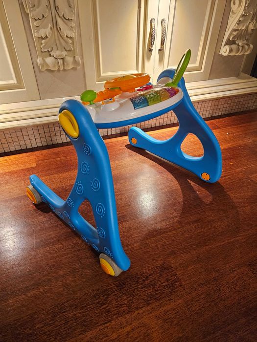 Pchacz grający Winfun Drive ’N Play Gym Walker