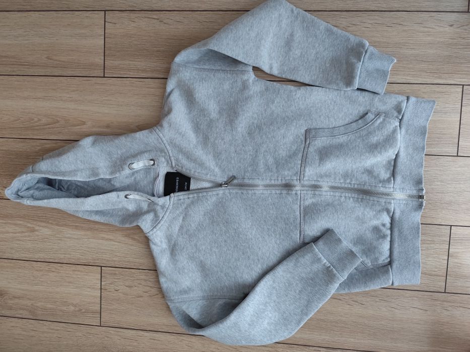 Bluza dresowa szara z kapturem Reserved rozmiar 134 - stan idealny