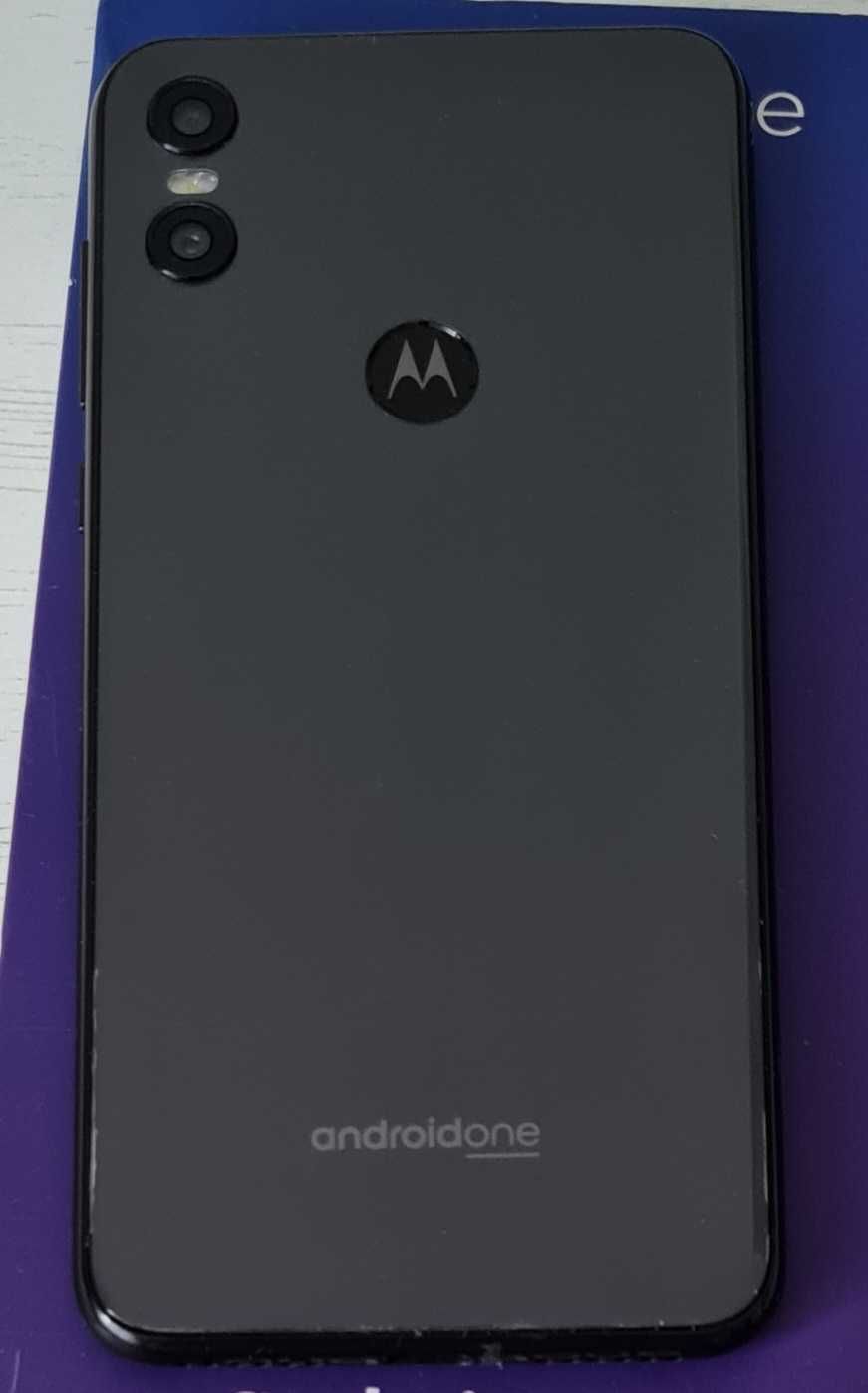 Motorola One (XT1941-4) 4/64GB Android 10.NFC