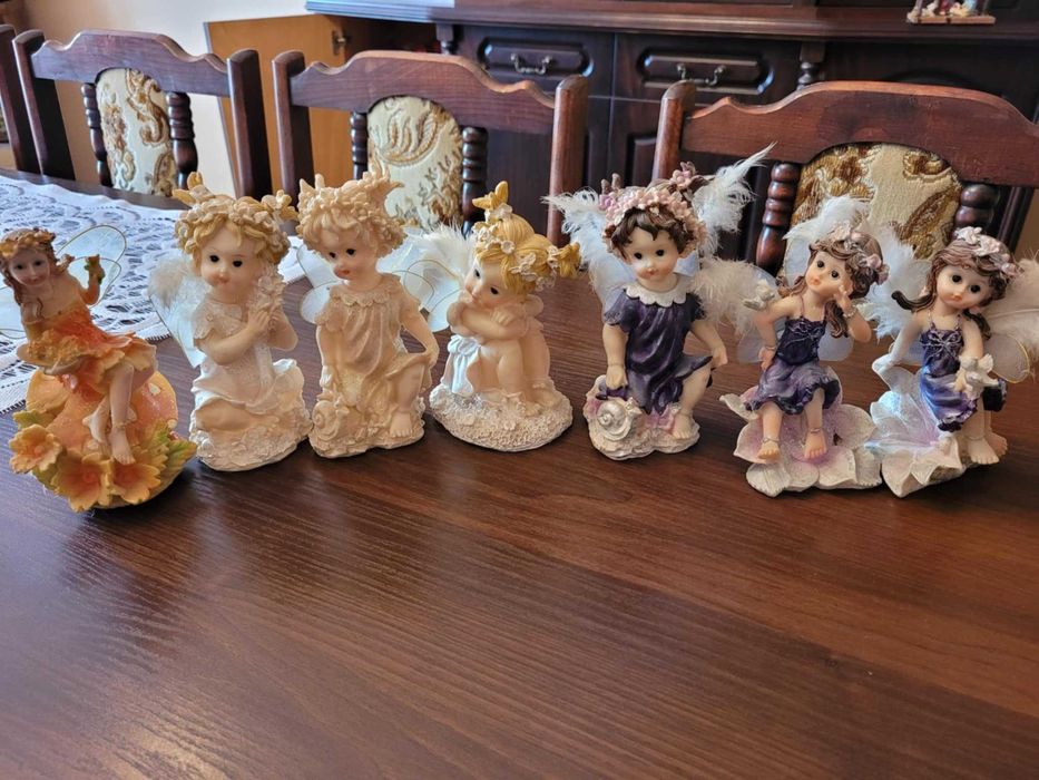 Przepiękne figurki ozdobne do domu kolekcjonerskie