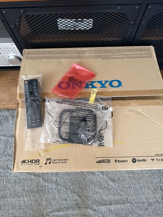 Potężny Onkyo RZ820