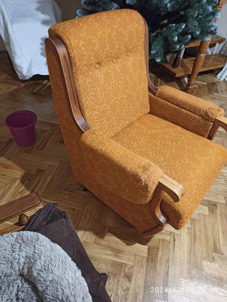 Крісло мягке 2шт.