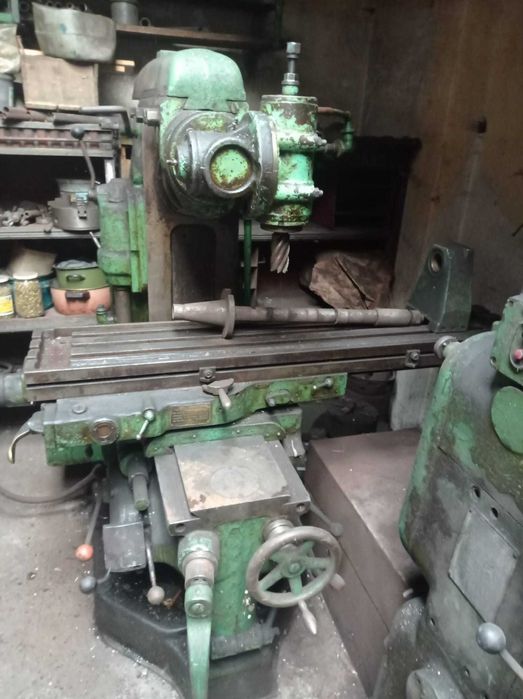 Frezarka uniwersalna HCP Typ Fu 1