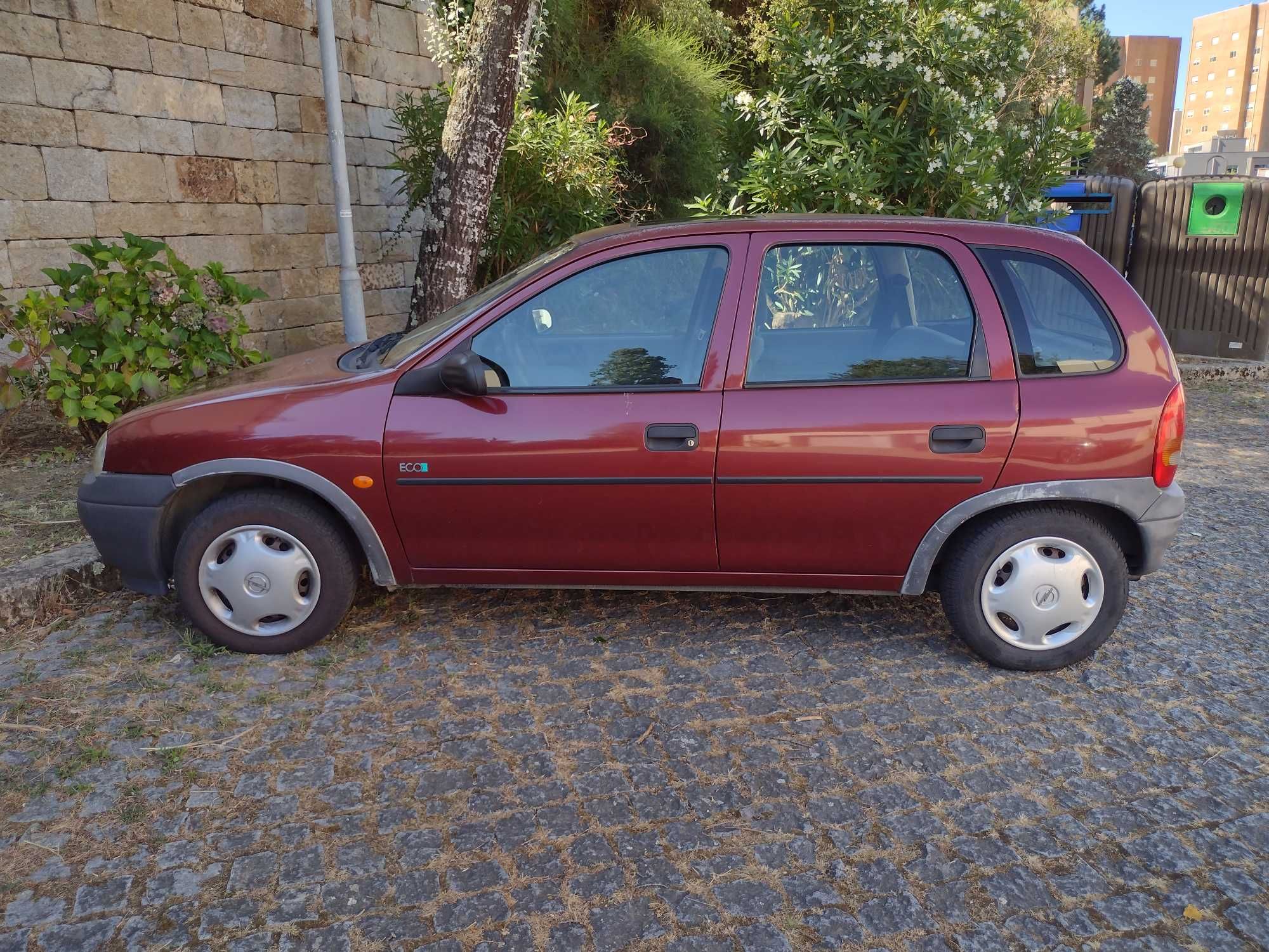 Opel Corsa Muito Econômico