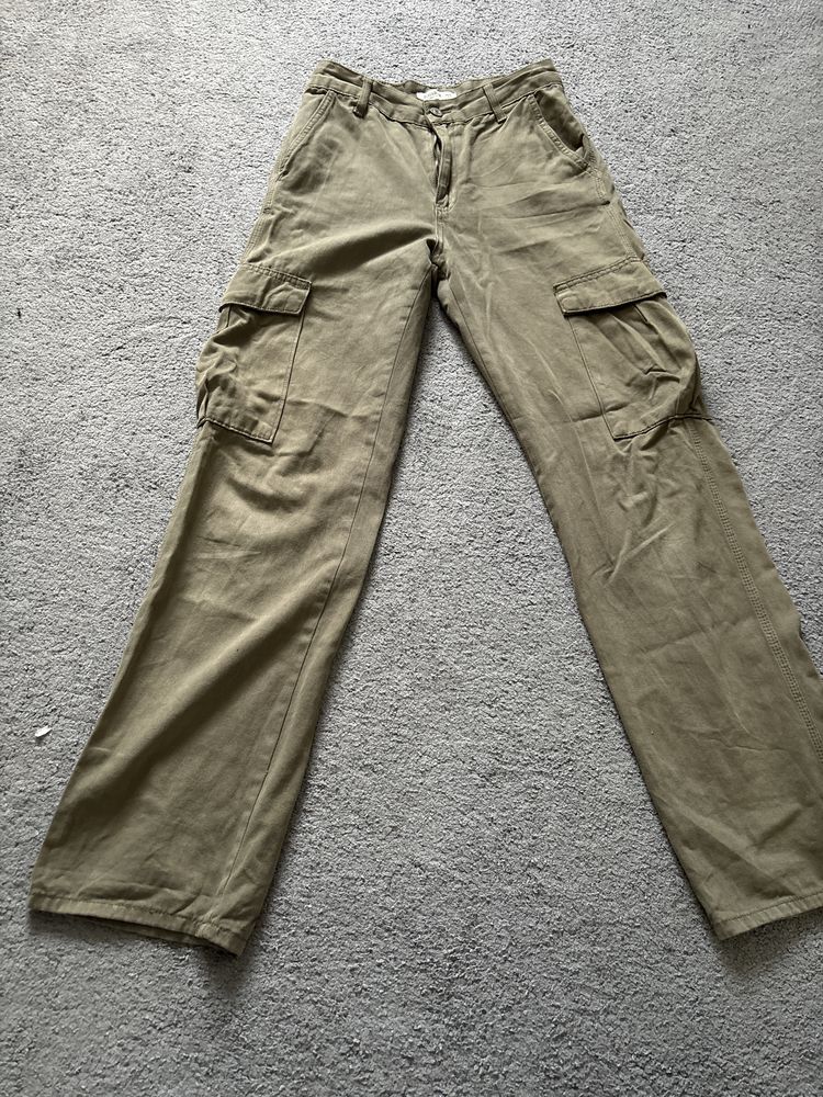 Khaki bojowki Pull&bear rozmiar 36