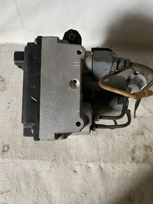 Блок АБС ABS BMW 0265217000 E39 3.5l гідравлічний блок керування АБС
