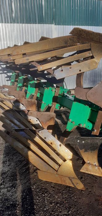 Плуг  Велес-агро напівнавісний оборотний ПОН -5-40+