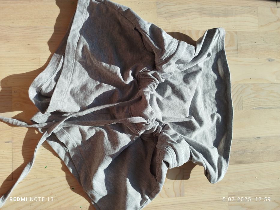 Wygodne bawełniane szare krótkie spodenki szorty shorts ciążowe mama m