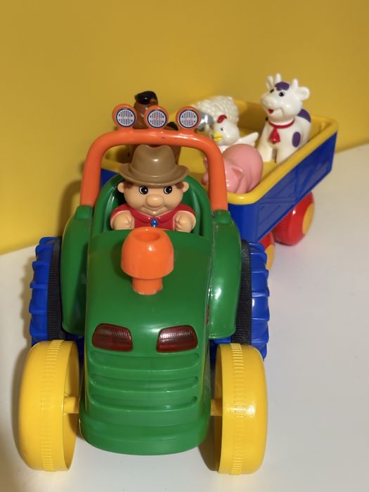 Traktor dumel farmer