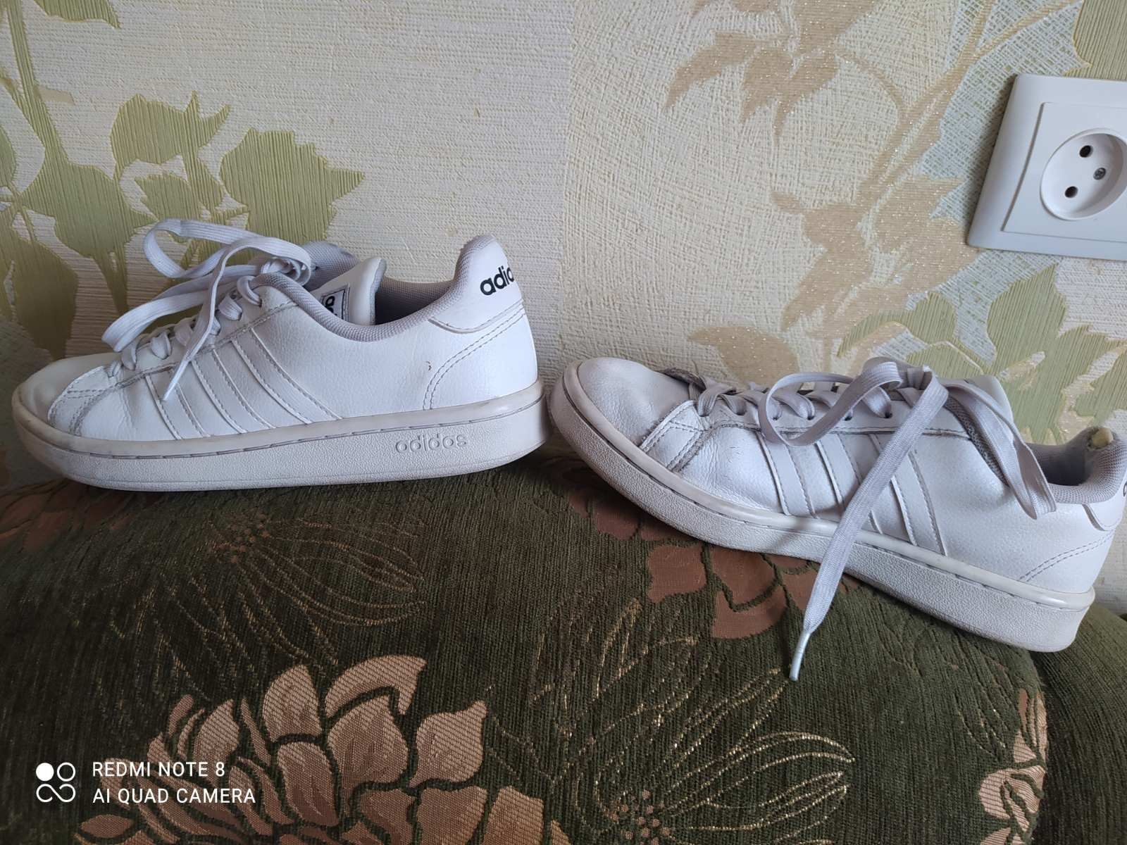 Кросівки шкіряні adidas