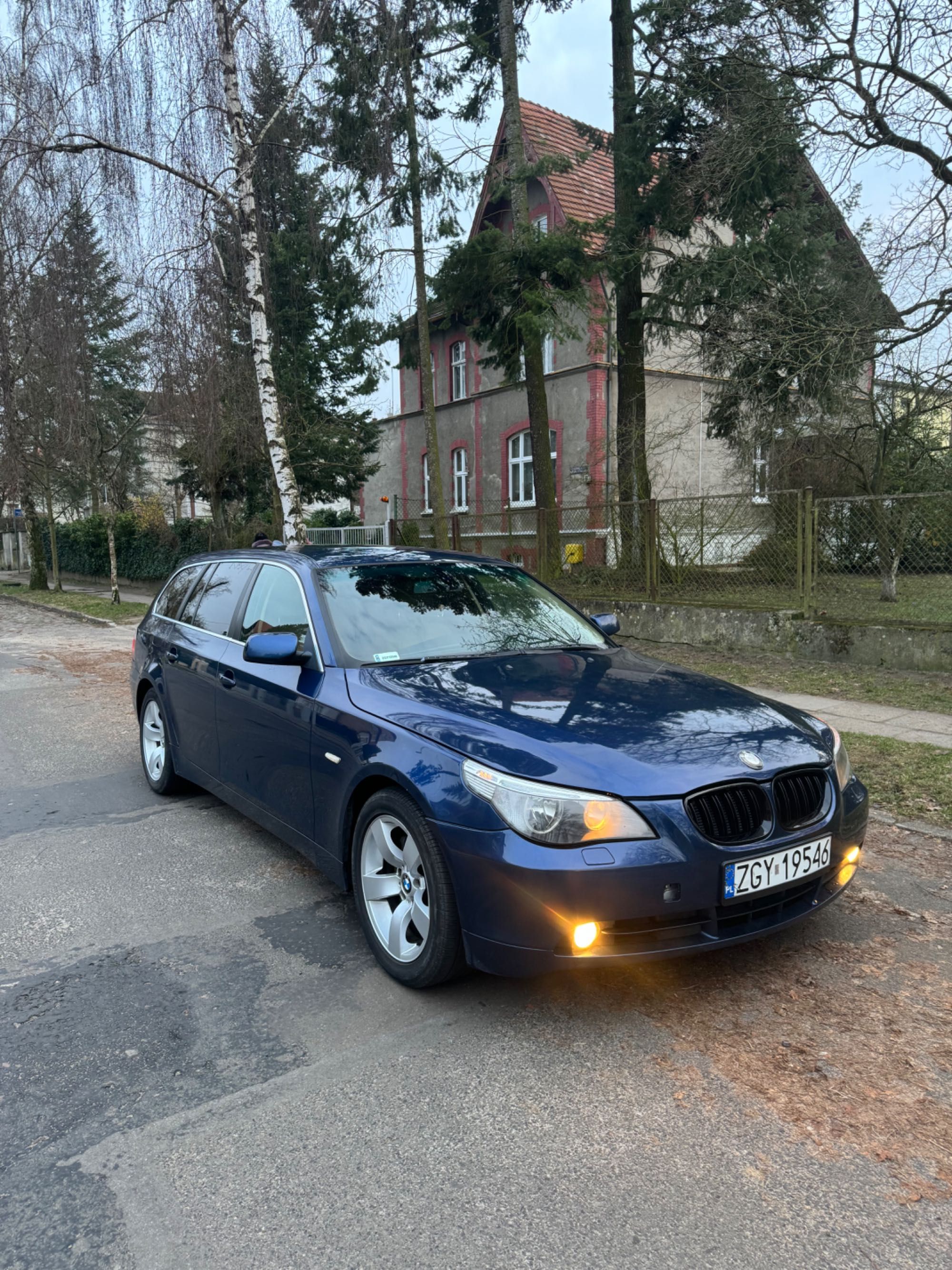 BMW e61 automat /benzyna 217km