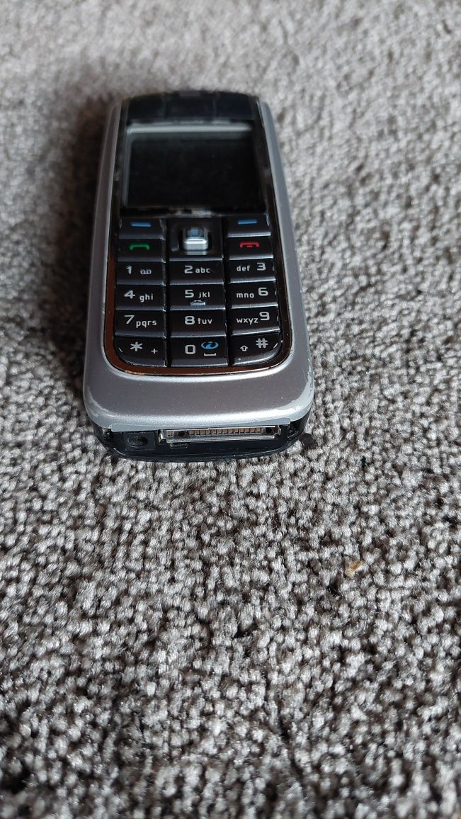 Telefon Nokia 6020