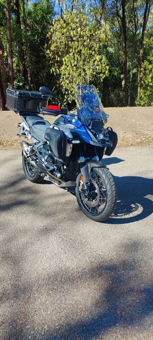 BMW R1300GS Adventure Manual – Full Packs + Extras