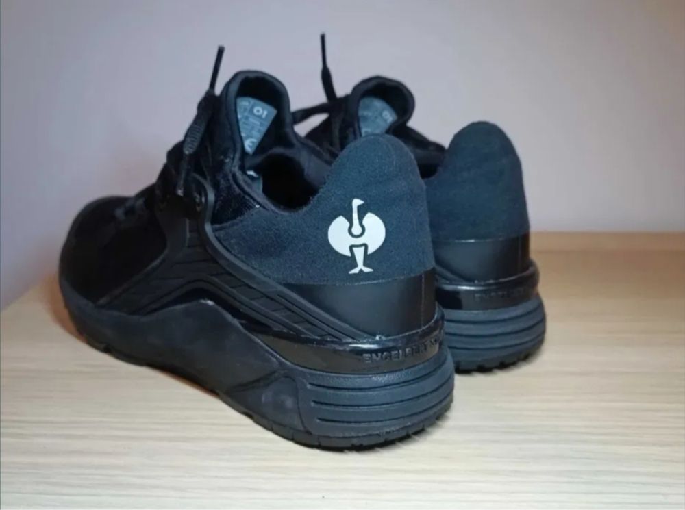 Buty Strauss, rozmiar 39, jak nowe!