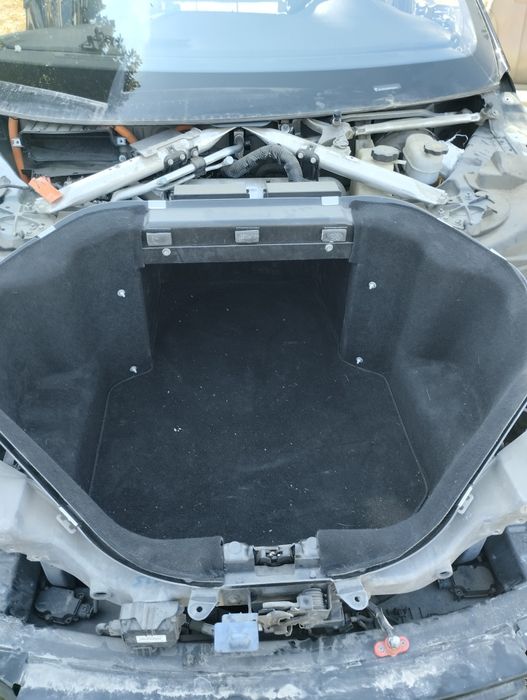 Корито переднього багажнику Tesla model S 12-16рік