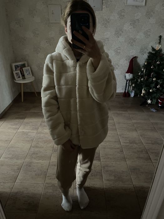 Продам полушубок Artigli Italy 42