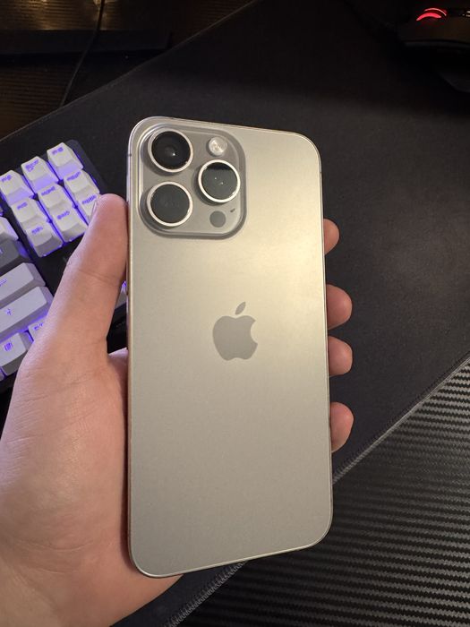 Продам айфон 15 про макс 256 гб