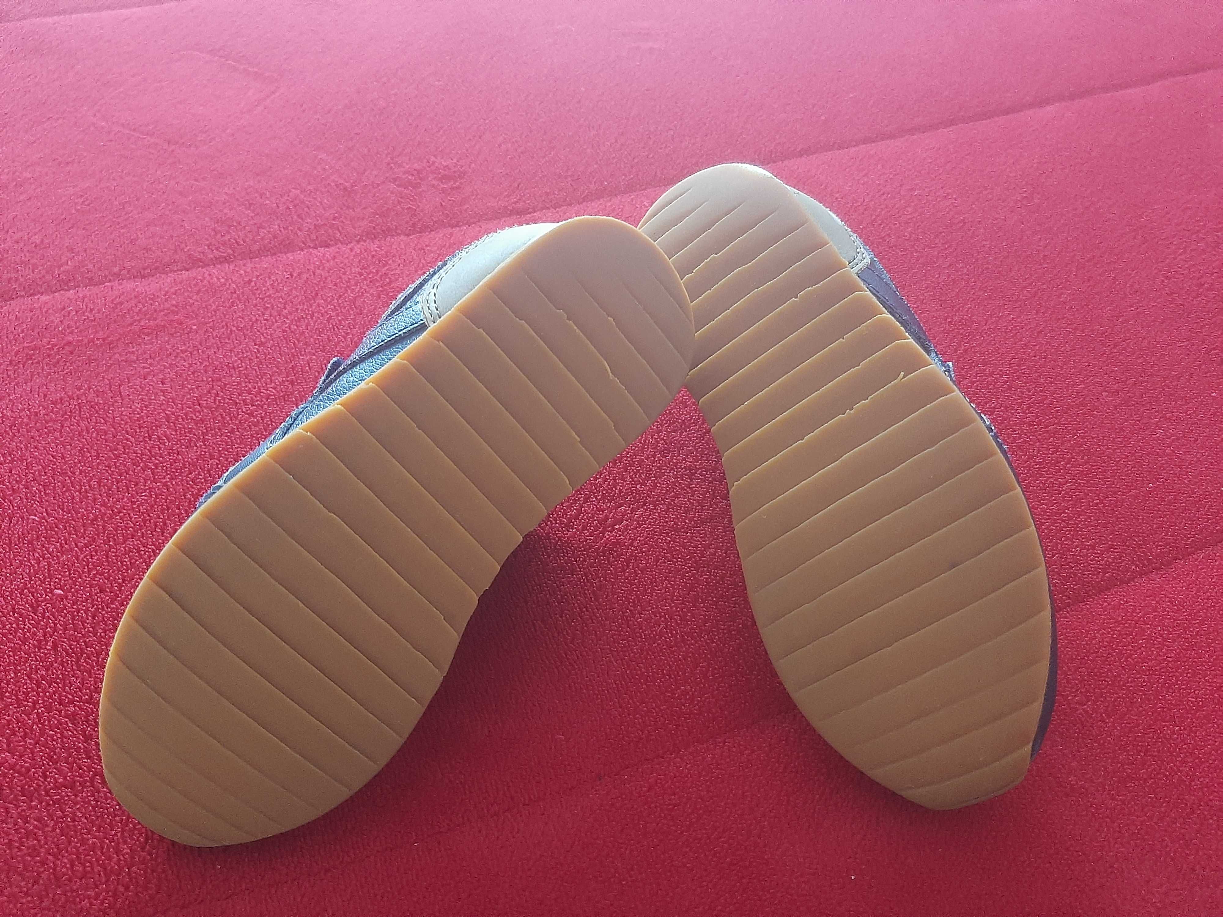 Sapatilhas Reebok 27