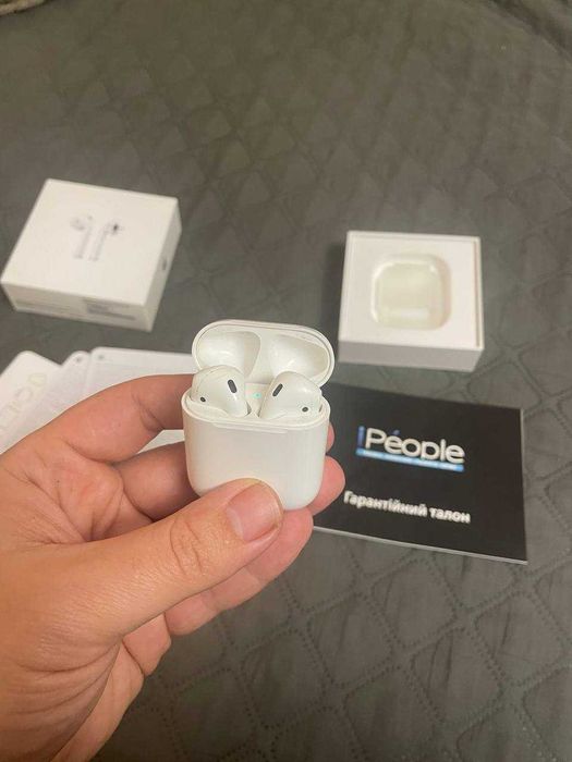 Робочий кейс до навушників Apple Airpods 2 з непрацюючими навушниками