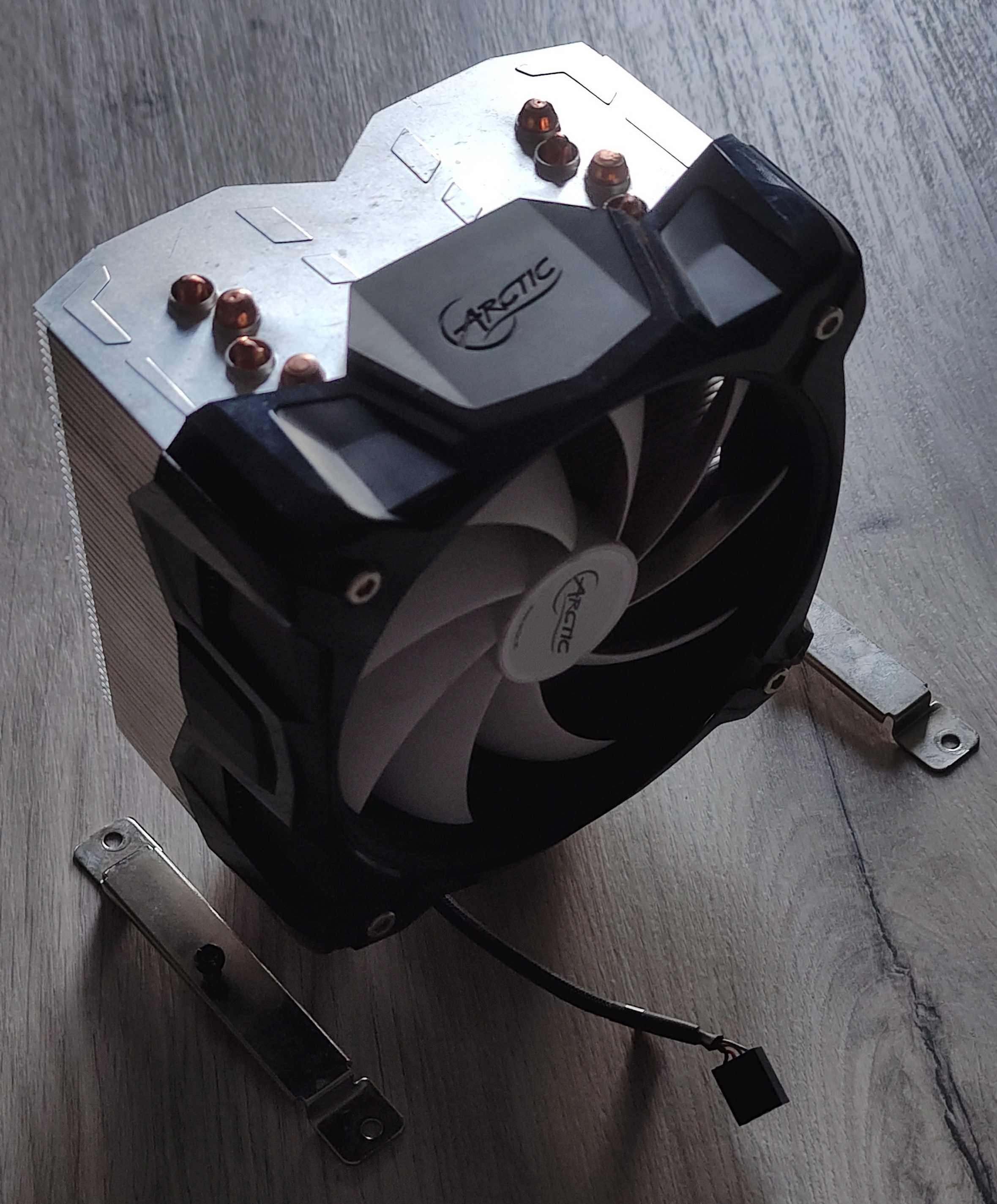 Chłodzenie procesora Arctic Freezer 13 AMD
