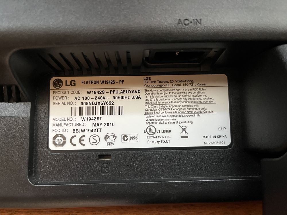 LG Flatron Electronics W1942S