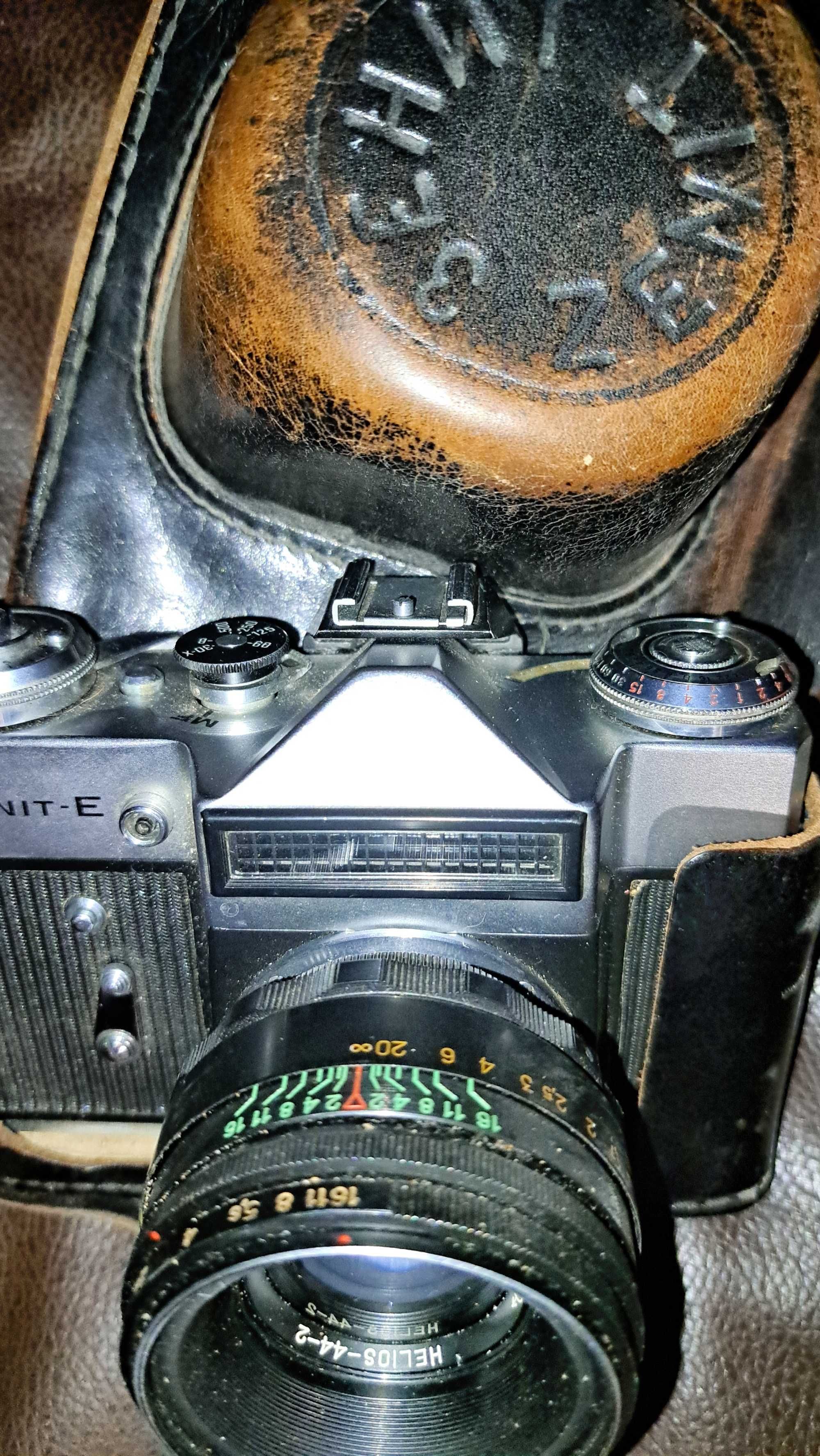 Aparat Zenit-e Obiektyw Helios 44-2 Etui