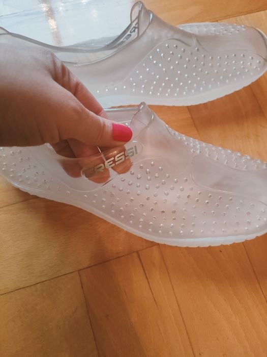 Buty damskie 37 do wody Cresssi, przeźroczyste