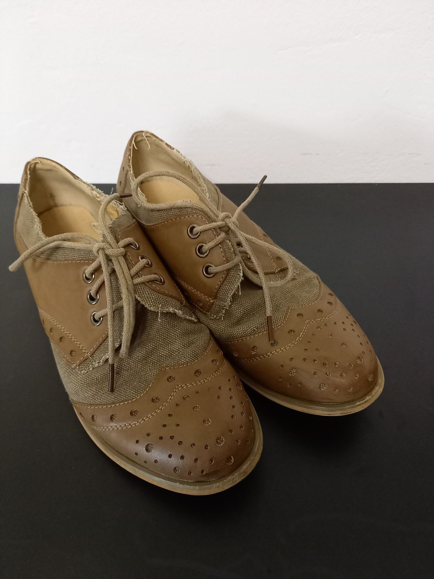 Półbuty oxford khaki Centro rozmiar 39
