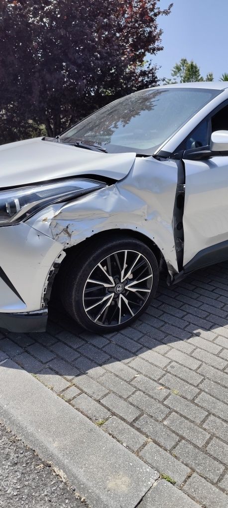 Toyota CHR 1.2 gasolina salvado