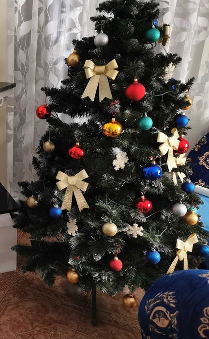 Sztuczna choinka 185 cm duża z bombkami i ozdobami!