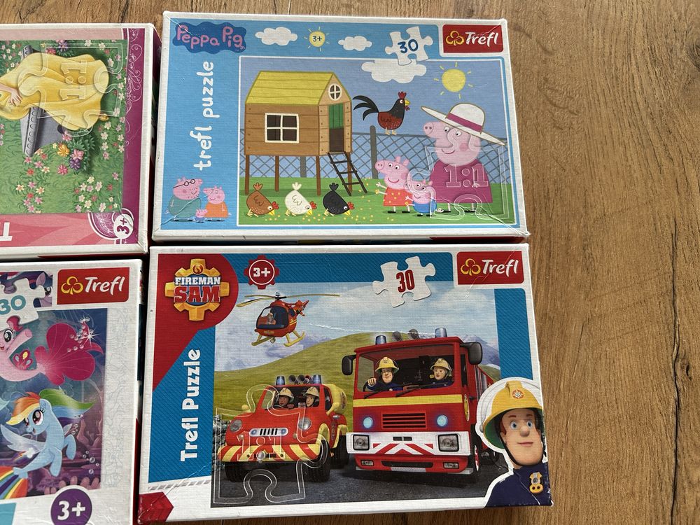 Puzzle 30 elementów zestaw 4 sztuki / Świnka Peppa / Strażak Sam